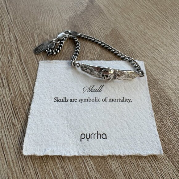 PYRRHA Skull Narrow Bar Sterling Silver Bracelet - Picture 1 of 3